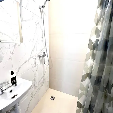 Osapart In A Complex Semycvit 2 * إلفيف